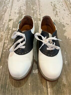 SCHOOL issue Varsity Classic Black White Saddle Shoes Leather Uppers W's 8.5